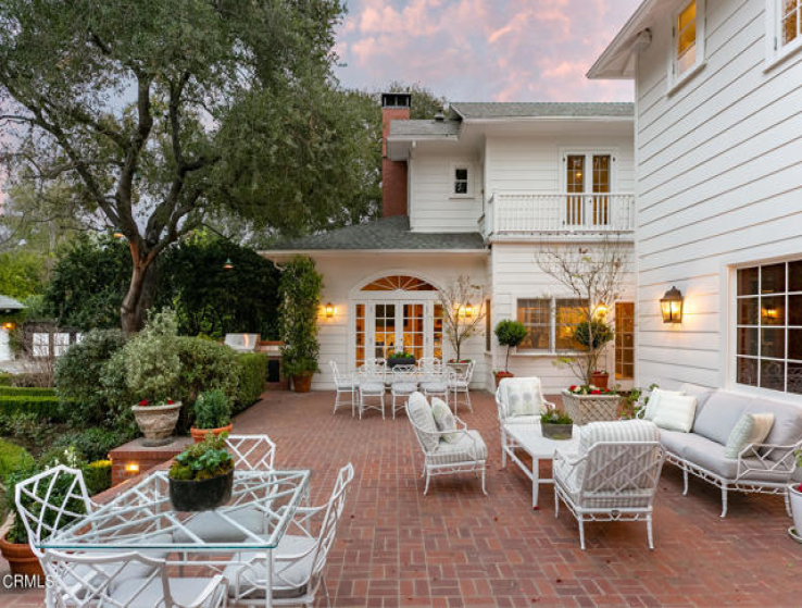 6 Bed Home for Sale in Pasadena, California