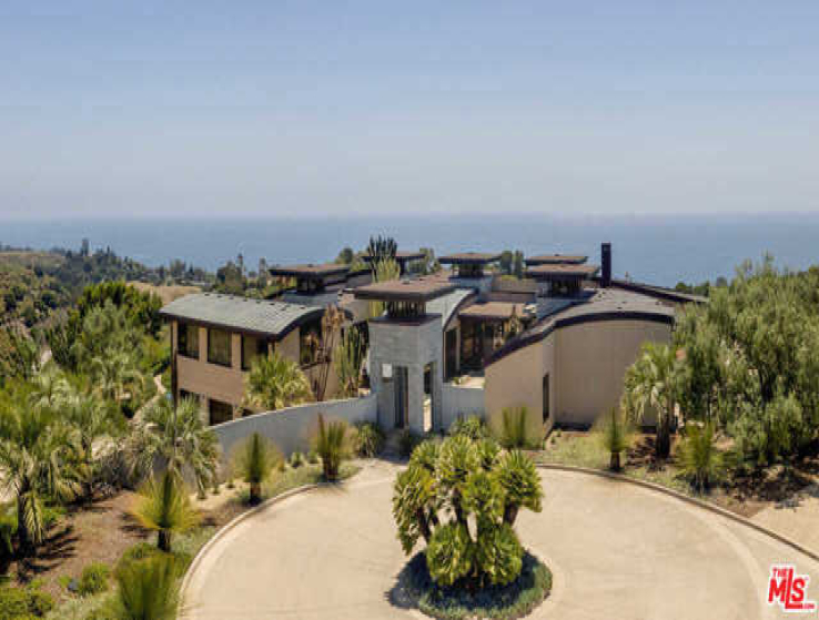 3 Bed Home for Sale in Montecito, California