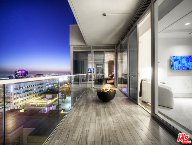 Luxury Villa Above the Penthouses