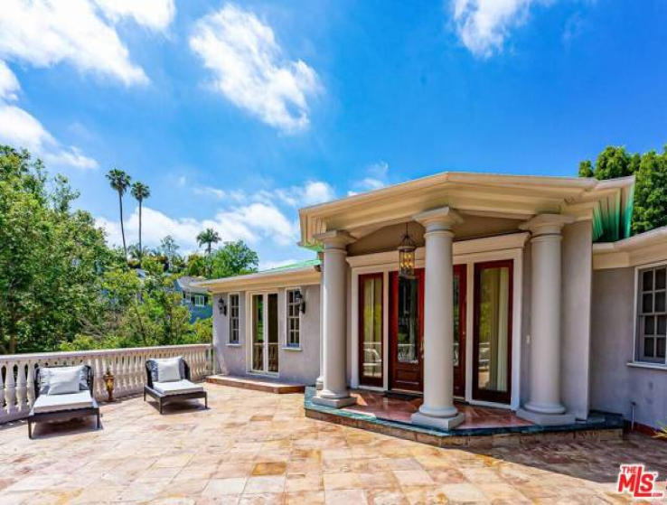 5 Bed Home for Sale in Los Angeles, California