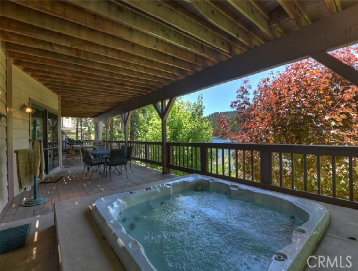 6 Bed Home for Sale in Lake Arrowhead, California