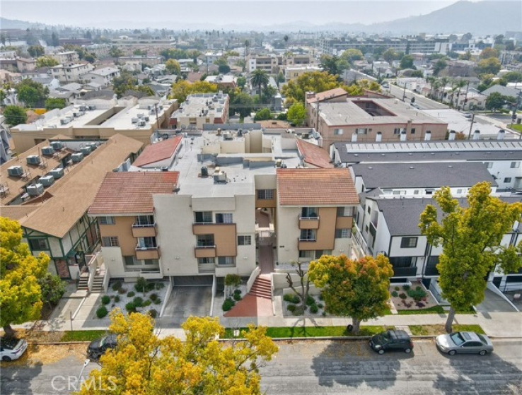  Income Home for Sale in Glendale, California