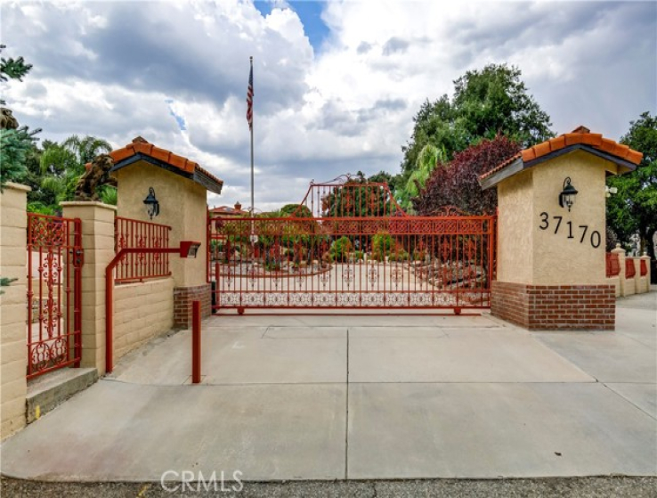 5 Bed Home for Sale in Yucaipa, California
