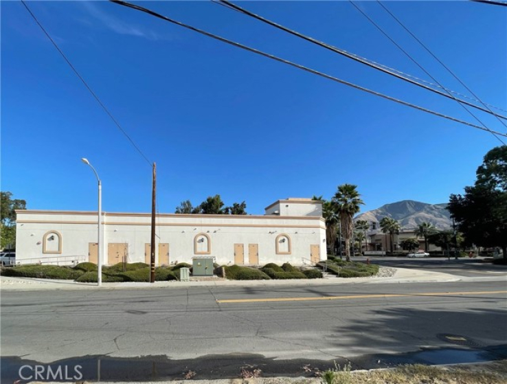  Commercial for Sale in Highland, California