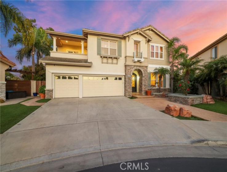 5 Bed Home for Sale in Huntington Beach, California