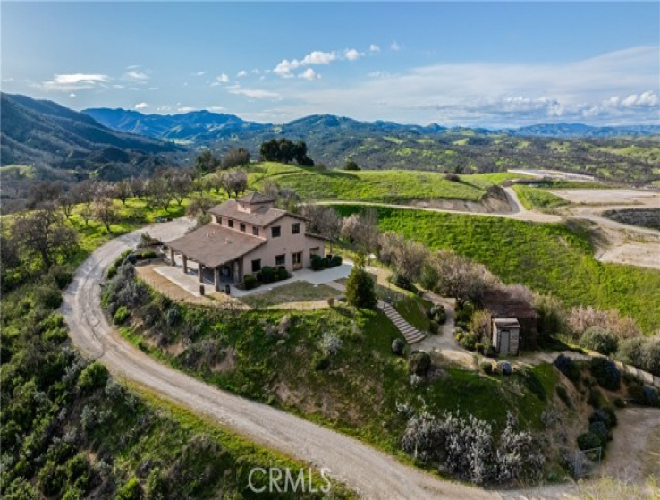 7 Bed Home for Sale in Paso Robles, California