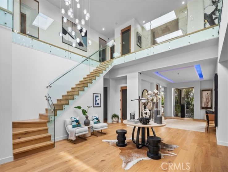 6 Bed Home for Sale in Hermosa Beach, California