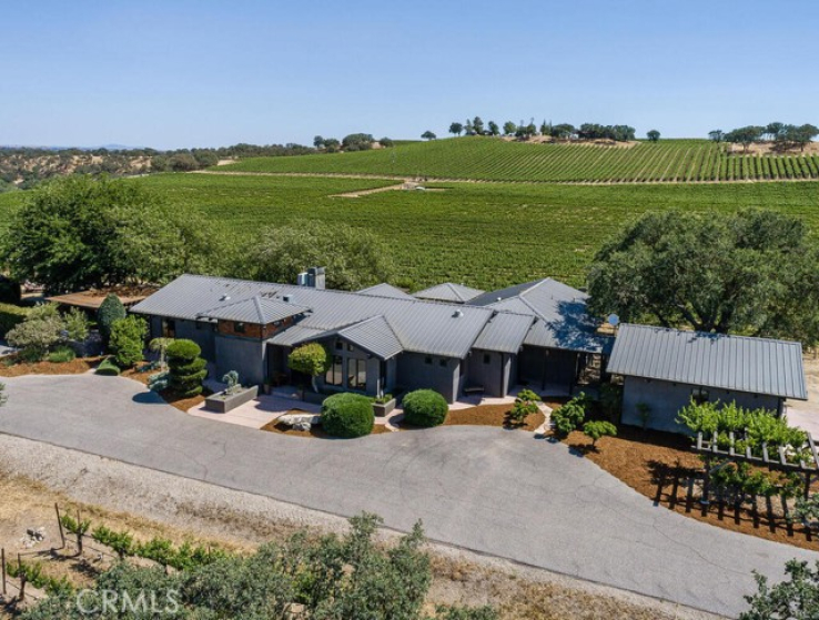 6 Bed Home for Sale in Paso Robles, California