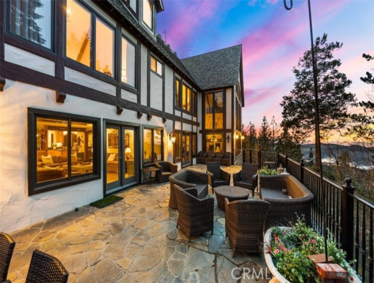 7 Bed Home for Sale in Lake Arrowhead, California