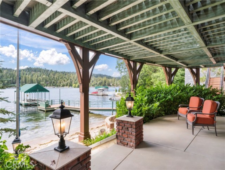 5 Bed Home for Sale in Lake Arrowhead, California