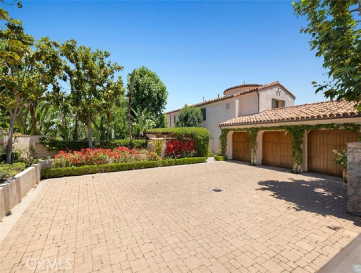 5 Bed Home for Sale in Irvine, California