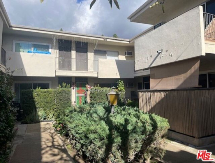  Income Home for Sale in Van Nuys, California