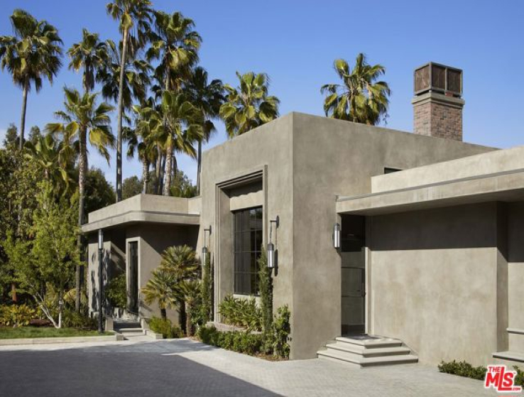 10 Bed Home for Sale in Los Angeles, California