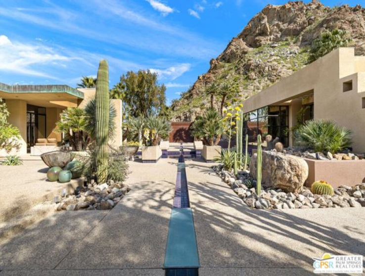 6 Bed Home for Sale in Rancho Mirage, California