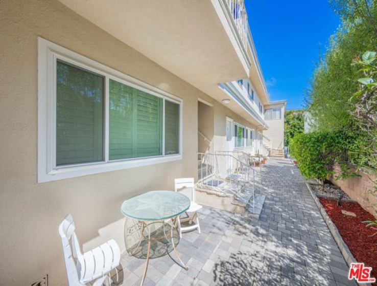  Income Home for Sale in Santa Monica, California