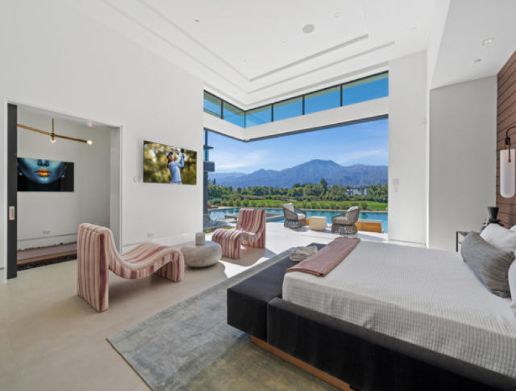 6 Bed Home for Sale in La Quinta, California