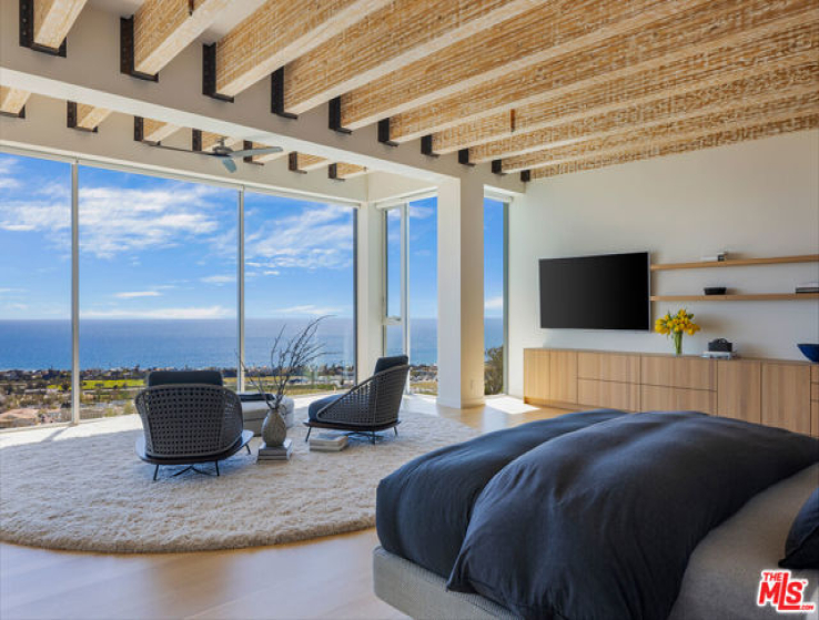 7 Bed Home for Sale in Malibu, California
