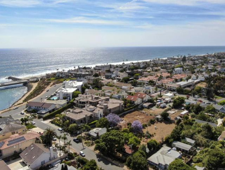 2 Bed Home for Sale in Carlsbad, California