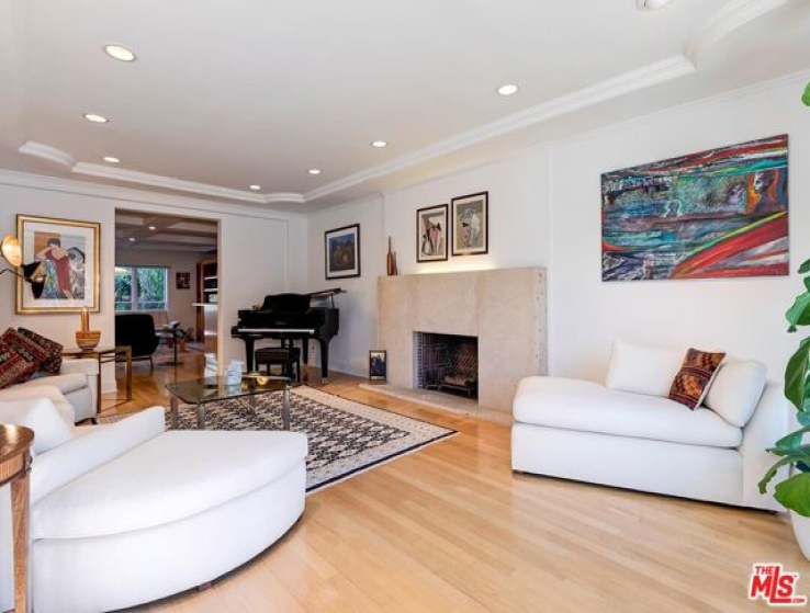 5 Bed Home for Sale in Beverly Hills, California