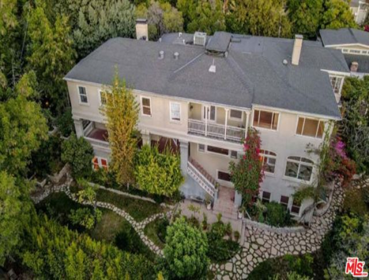 4 Bed Home for Sale in Los Angeles, California