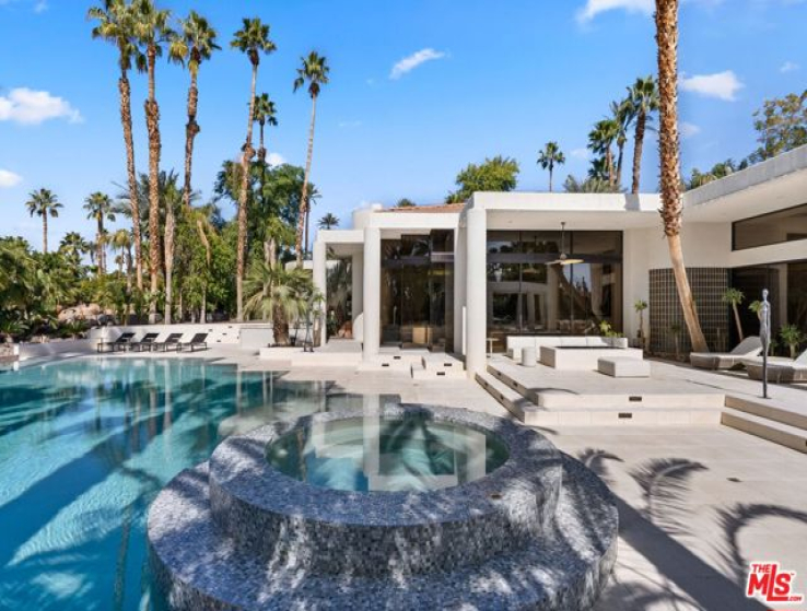 7 Bed Home for Sale in Rancho Mirage, California